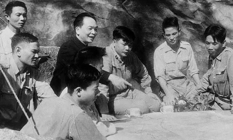 Đại tướng, Tổng Tư lệnh Võ Nguyên Giáp trong chiến dịch Điện Biên Phủ