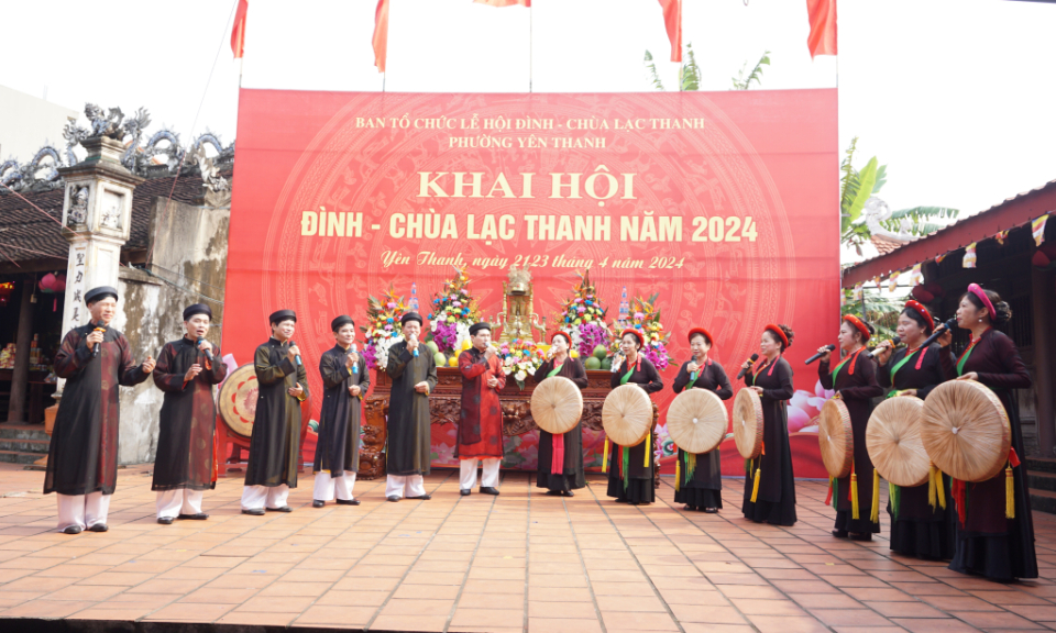 Lac Thanh Communal House & Pagoda Festival opens in Uong Bi city