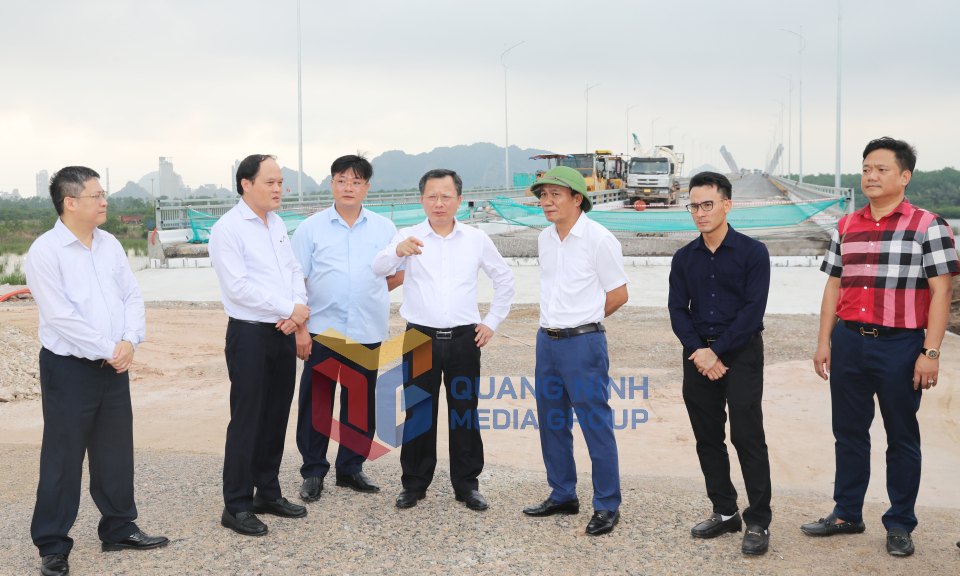 Chủ tịch UBND tỉnh Cao Tường Huy kiểm tra công tác tổ chức thi công đường nối cầu Bến Rừng
