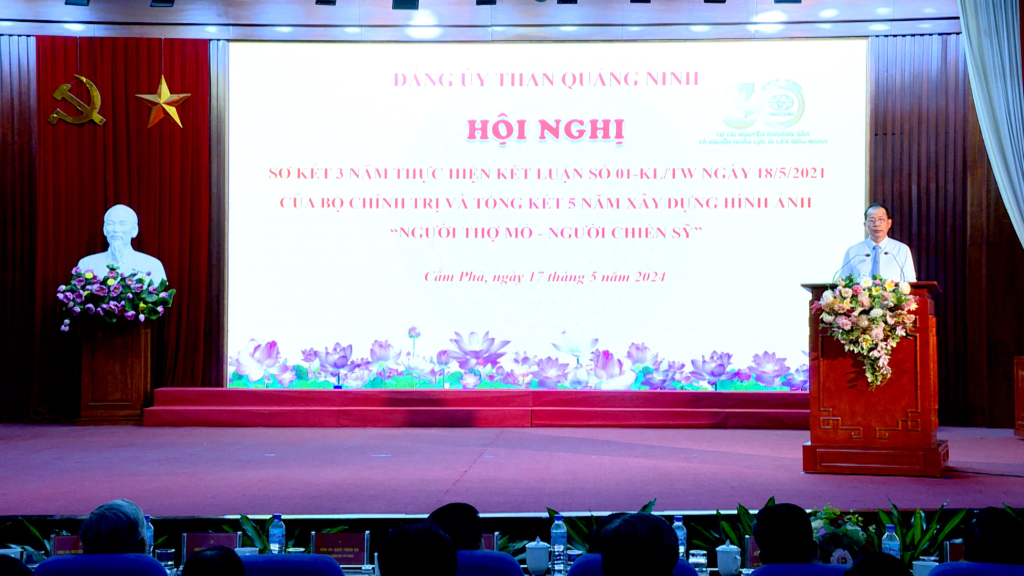 Tổng Giám đốc Tập đoàn Công nghiệp Than và Khoang sản Việt Nam phát biểu tại Hội nghị