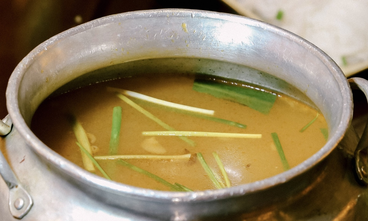 Hanoi's historic crab hotpot in a hidden alleyway