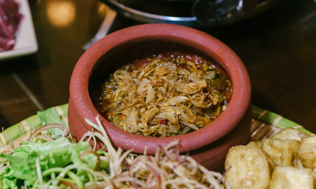 Hanoi's historic crab hotpot in a hidden alleyway