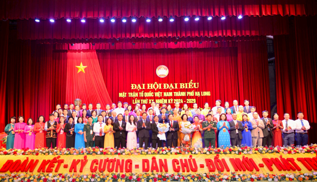 Ủy viên Ủy ban MTTQ Việt Nam TP Hạ Long, nhiệm kỳ 2024-2029 ra mắt Đại hội đại biểu MTTQ Việt Nam TP Hạ Long lần thứ XX, nhiệm kỳ 2024-2029 diễn ra vào 20/4 vừa qua.