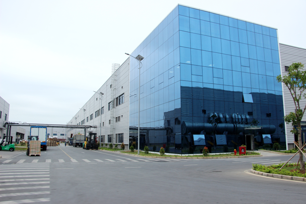 Nhà máy Jinko Solar 1 của Công ty TNHH Công nghiệp Jinko Solar Việt Nam. Ảnh: Mạnh Trường