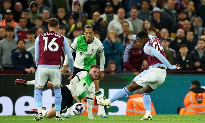 Thoát thua Liverpool, Aston Villa tiến sát vé dự Champions League