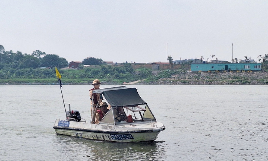 Tìm thấy thi thể 2 nữ sinh nghi nhảy cầu Kinh Dương Vương ở Bắc Ninh