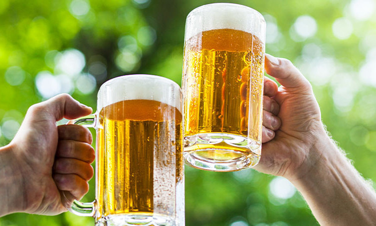 Tác động tới cơ thể khi bạn uống bia mỗi ngày