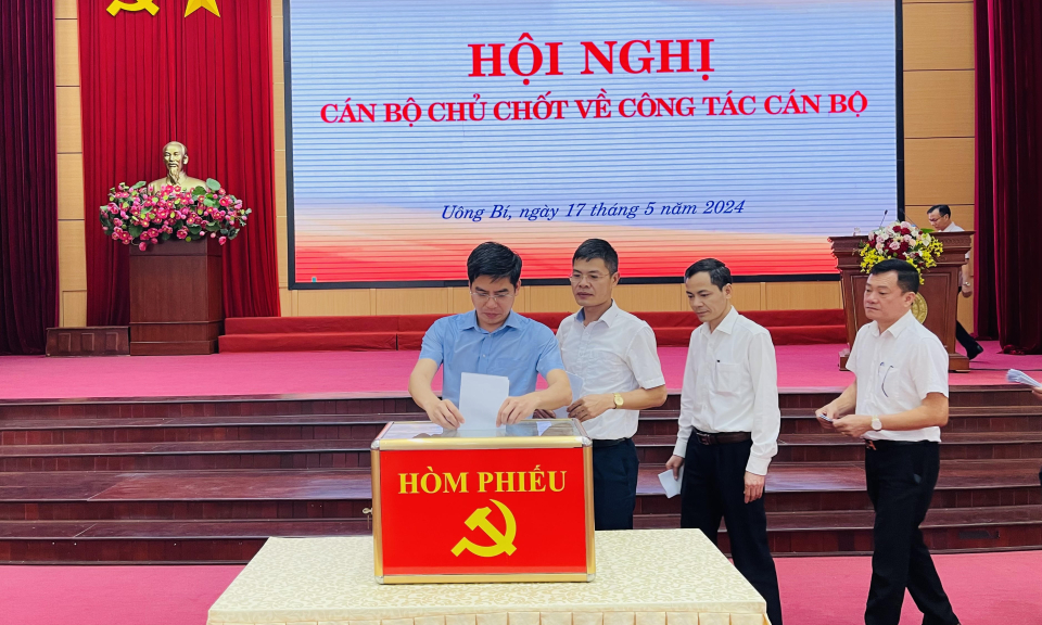 TP Uông Bí: Hội nghị cán bộ chủ chốt về công tác cán bộ 