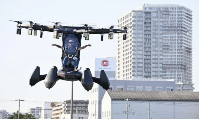 "Ôtô bay" Hexa cất cánh lần đầu tiên tại Nhật Bản