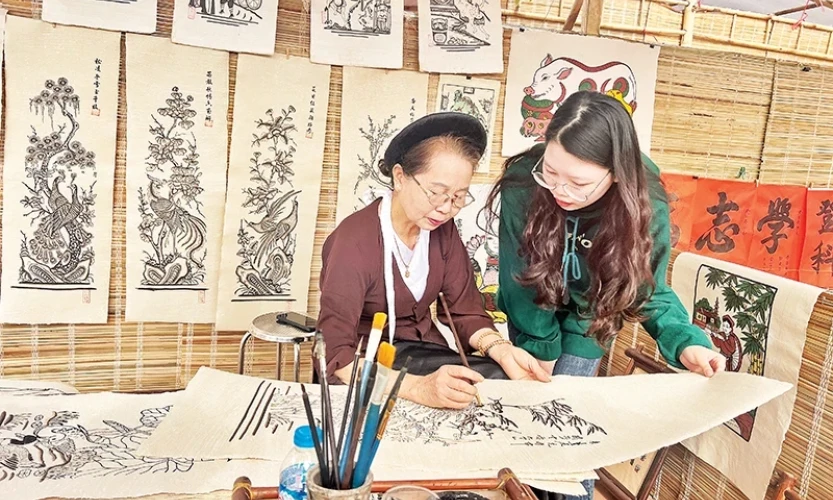 Vietnamese traditional folk painting genre — Dong Ho needs preservation and promotion