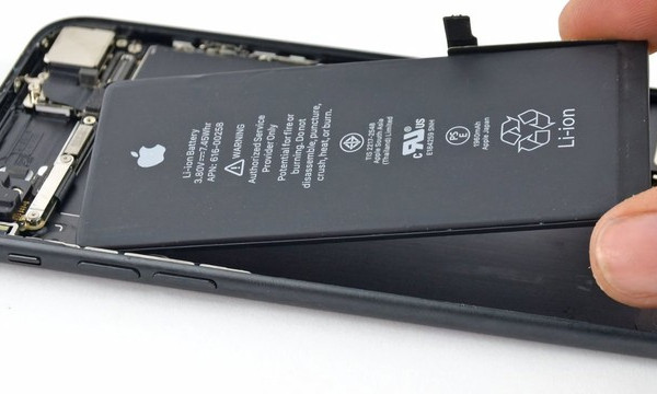 iPhone 16 Pro Max có nâng cấp mới mà người dùng Việt cực kỳ quan tâm