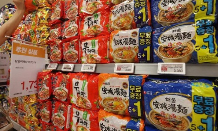 Hàn Quốc kỳ vọng xuất khẩu mì ăn liền vượt 1 tỷ USD