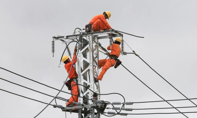 EVN bác thông tin kêu gọi doanh nghiệp phía Bắc giảm 30% mức sử dụng điện