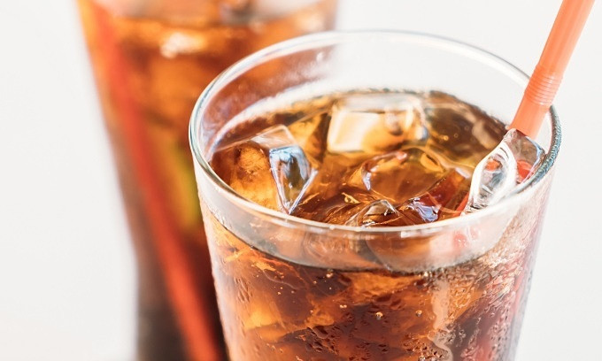 Cơ thể thay đổi thế nào khi tiêu thụ nhiều đồ uống có đường