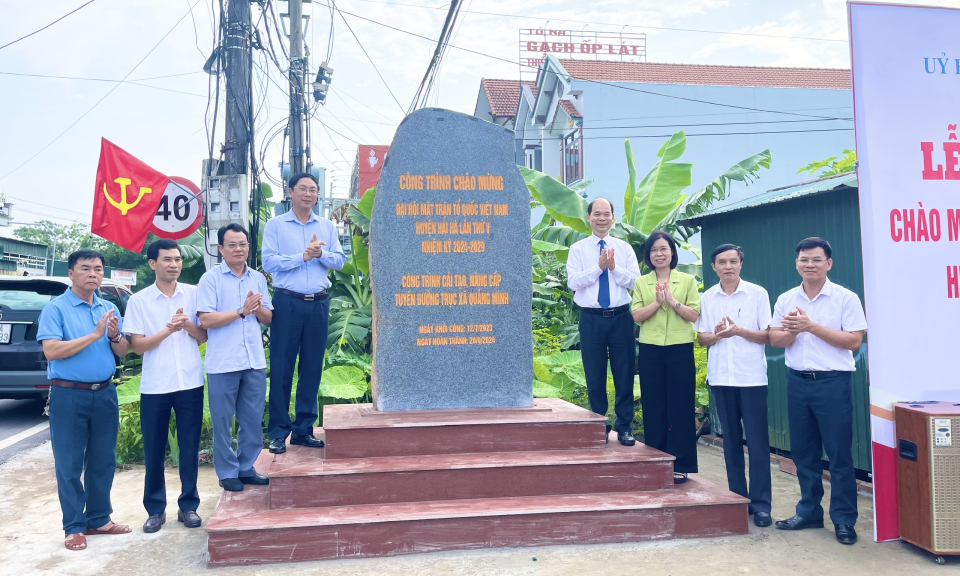 Gắn biển công trình chào mừng Đại hội đại biểu MTTQ Việt Nam huyện Hải Hà lần thứ V