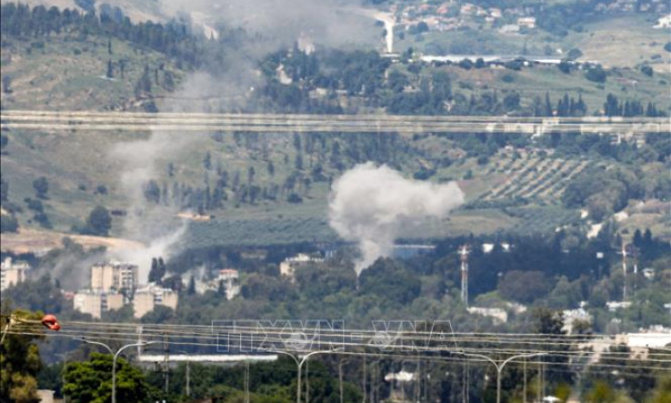 Hezbollah phóng loạt rocket vào miền Bắc Israel