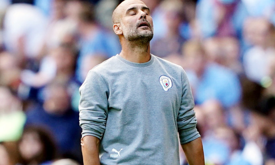 Pep Guardiola dọn đường chia tay Man City