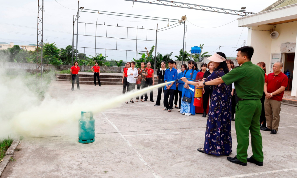 Hiệu quả mô hình Chi hội phụ nữ xung kích PCCC