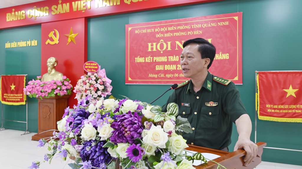 Đại tá Lê Xuân Men, Chính ủy BĐBP tỉnh phát biểu chỉ đạo hội nghị tại Đồn BP Hải Hòa.