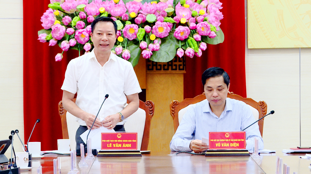 Đồng chí Lê Văn Ánh, Phó Chủ tịch HĐND tỉnh phát biểu chỉ đạo tại Hội nghị.