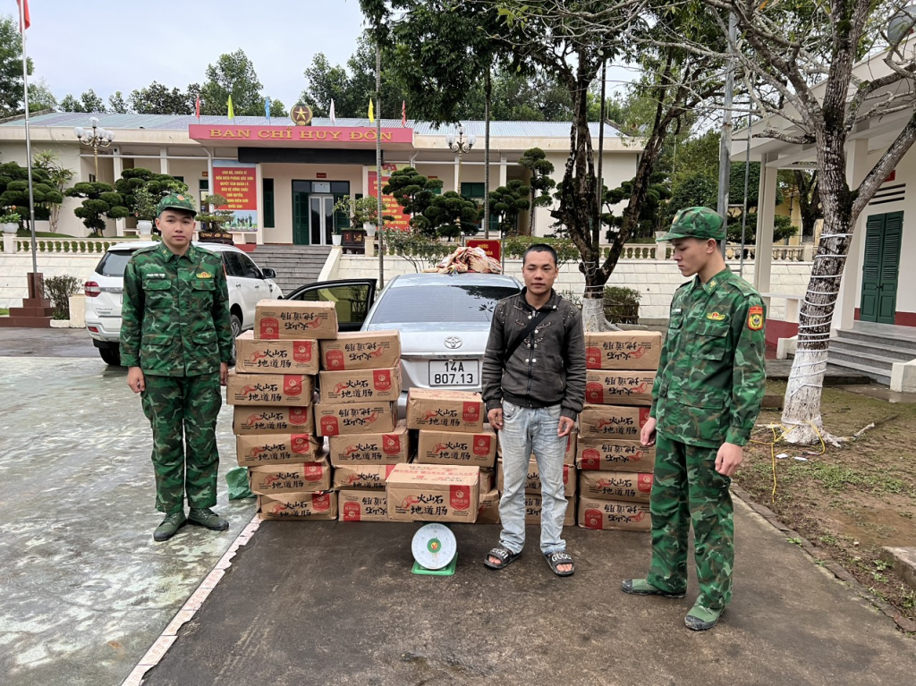 Đồn BP Bắc Sơn bắt giữ đối tượng vận chuyển trái phép nầm lợn qua biên giới tháng 3/2024