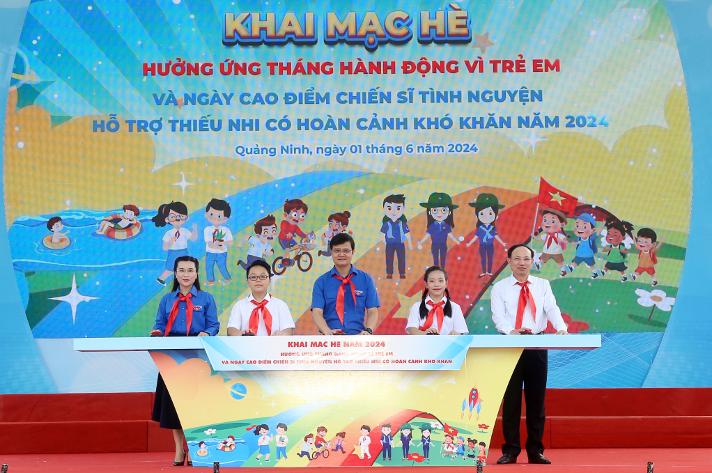 Trung ương Đoàn Thanh niên Cộng sản Hồ Chí Minh, Hội đồng Đội Trung ương phối hợp với UBND tỉnh tổ chức chương trình Khai mạc hè, hưởng ứng Tháng hành động vì trẻ em năm 2024 tại TP Hạ Long. Ảnh: Thu Chung