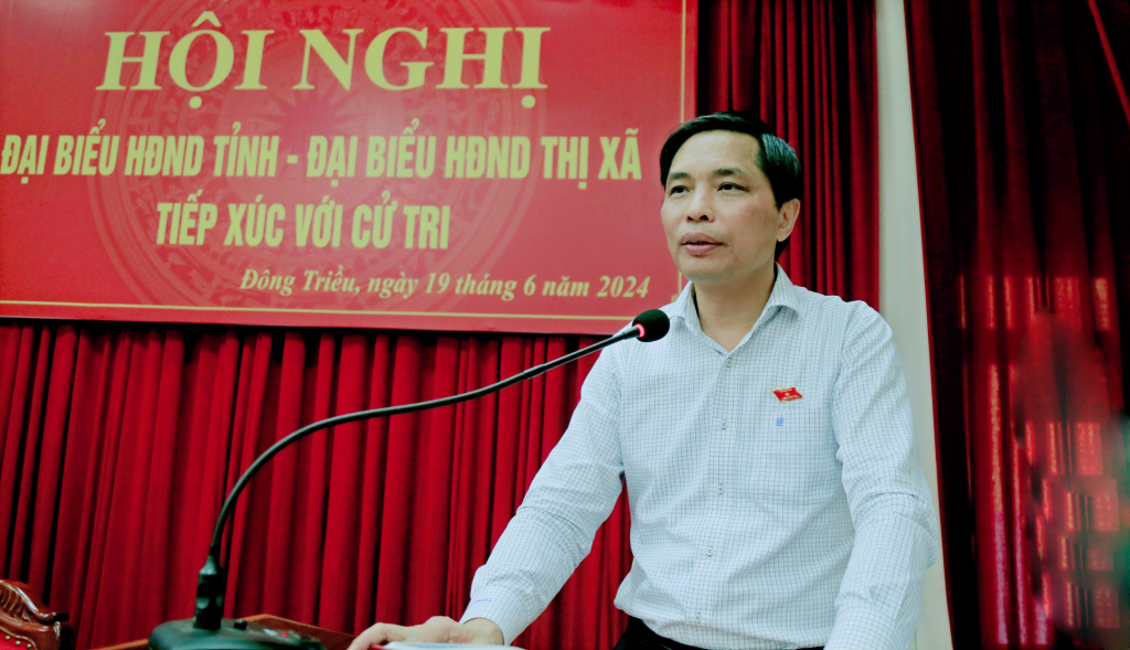 Ông Vũ Văn Diện - Ủy viên BTV Tỉnh ủy, Phó Chủ tịch UBND tỉnh, đại biểu HĐND tỉnh phát biểu tiếp thu tại hội nghị.