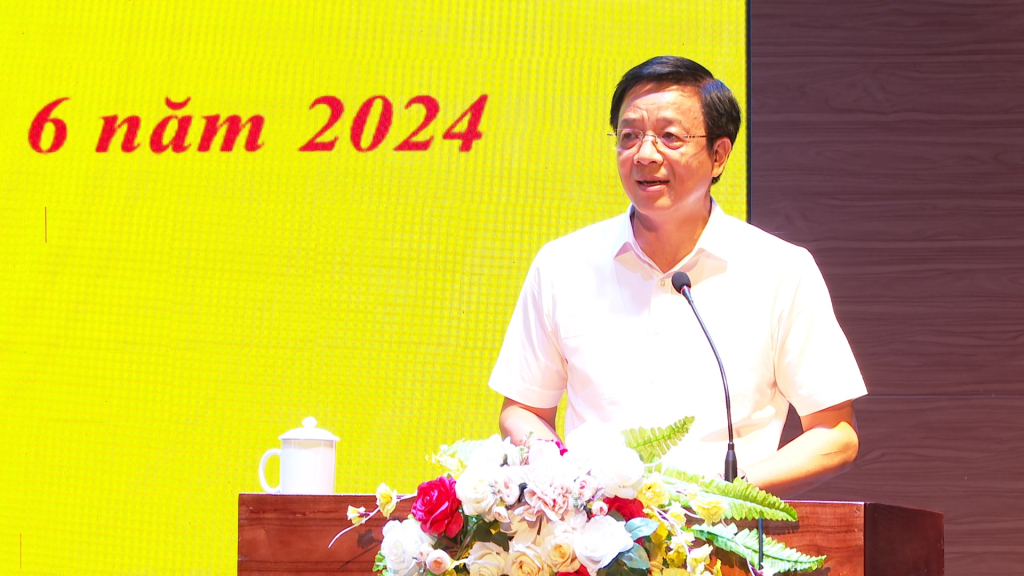 Đồng chí Nguyễn Văn Hồi, Ủy viên BTV tỉnh ủy, Trưởng Ban Dân vận, Chủ tịch Uỷ ban MTTQ tỉnh phát biểu chỉ đạo tại hội nghị.
