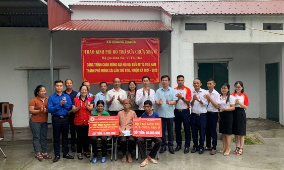 Giảm nghèo bền vững ở thành phố vùng biên