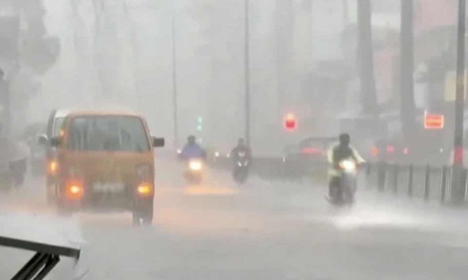 Khu vực Bắc Bộ và Thanh Hóa có mưa to và dông, lượng mưa phổ biến 50-100mm