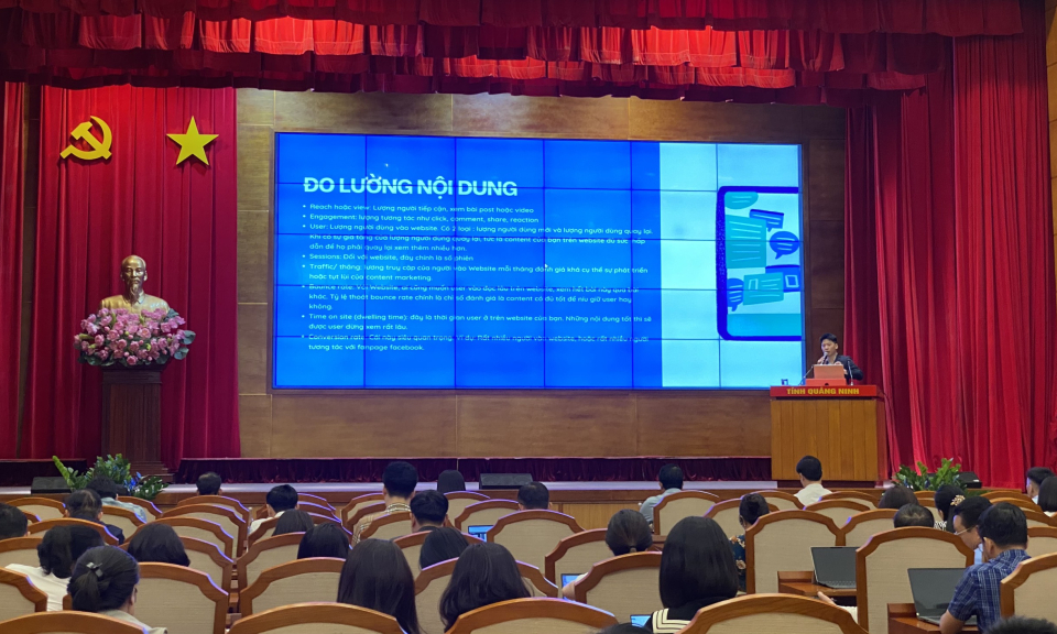 Tập huấn nâng cao nhận thức, kỹ năng bảo vệ nền tảng, tư tưởng của Đảng