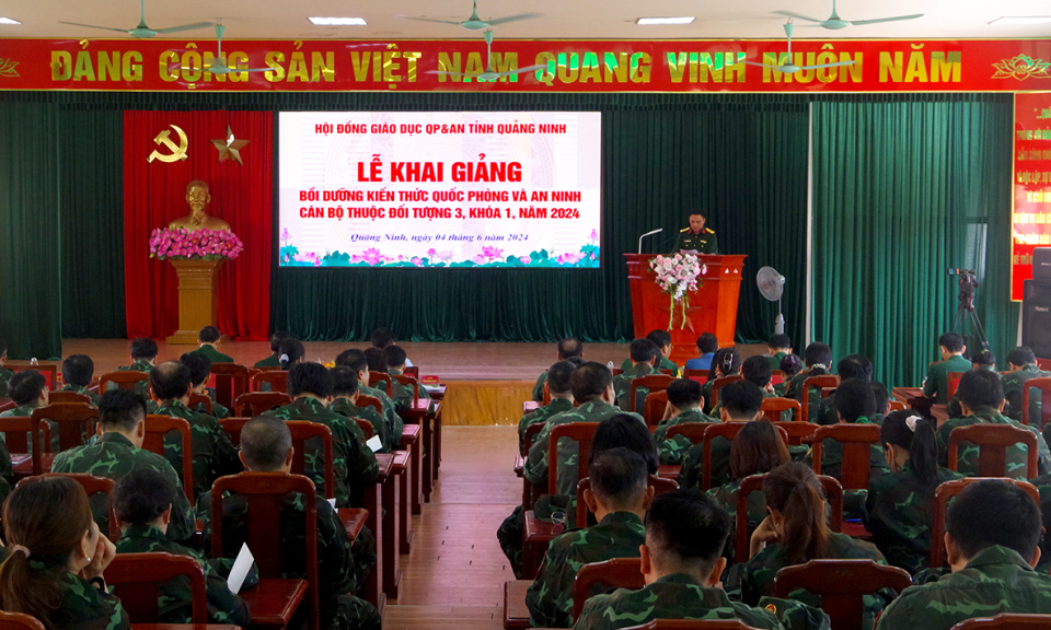 Quảng Ninh: Khai giảng lớp bồi dưỡng kiến thức quốc phòng và an ninh đối tượng 3, khóa 1 năm 2024