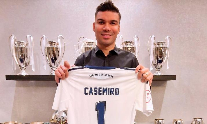 Casemiro chính thức gia nhập đội bóng Tây Ban Nha