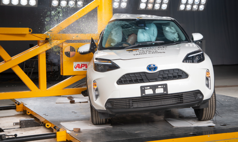 Nikkei: Túi khí Toyota chưa hoàn thiện nhưng vẫn nổ chuẩn xác, qua mặt bài kiểm tra!
