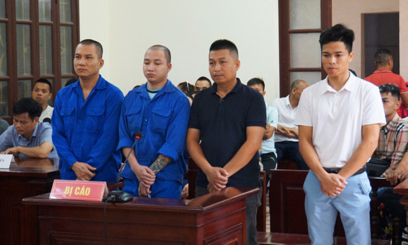 Một giám đốc lãnh án vì lái ô tô tông vào xe máy chở 3 người