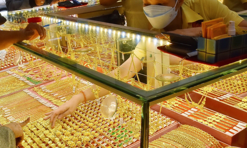 Giá vàng hôm nay 9/6: Lao dốc như đứt phanh, mua tuần trước tuần này bán lỗ ngay 8 triệu