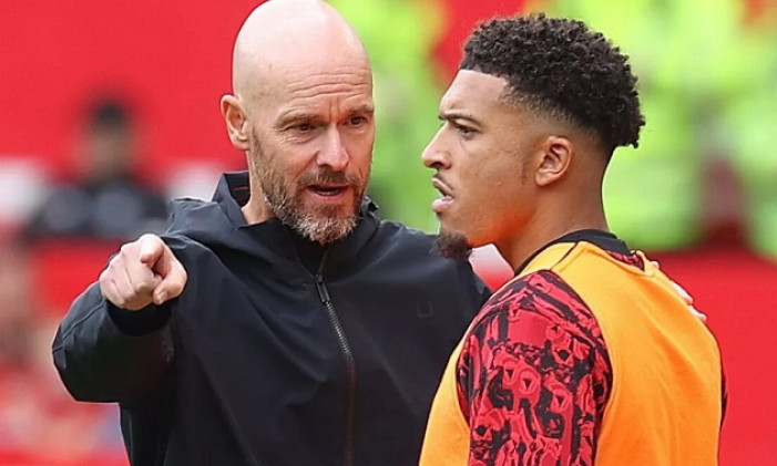 Man Utd tống khứ cùng lúc 3 bom tấn?