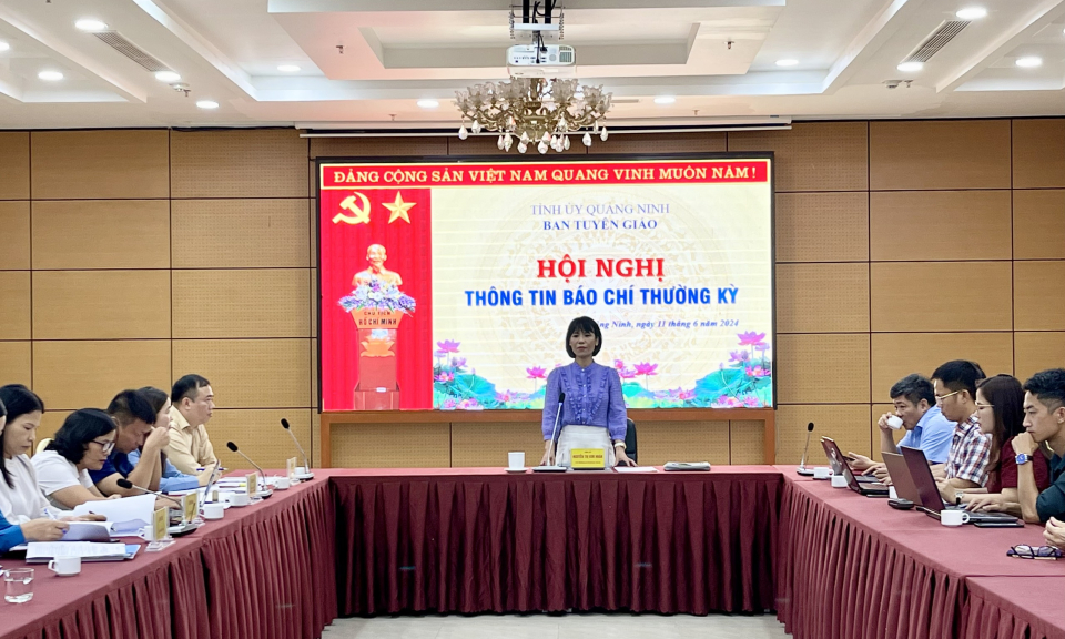 Hội nghị thông tin báo chí thường kỳ
