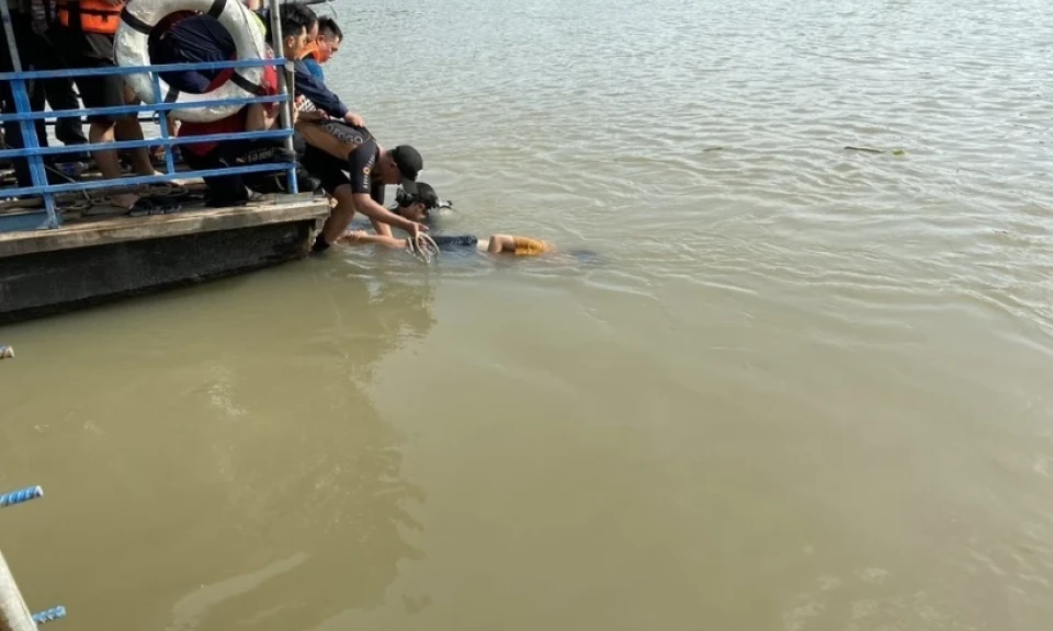 Hai cháu nhỏ tử vong do đuối nước trên kênh đào ở thành phố Huế