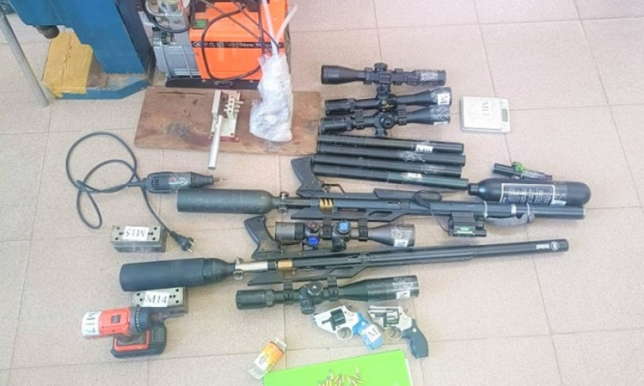 Bắt giữ đối tượng ở Quảng Nam chế tạo súng, đạn rồi lên mạng xã hội rao bán