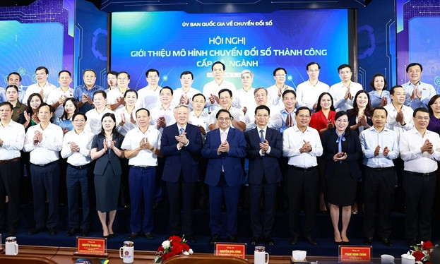 PM lauds digital transformation progress in People's Courts