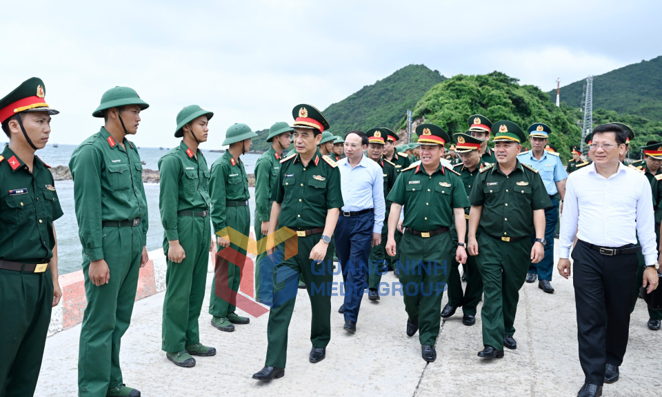 Đại tướng Phan Văn Giang thăm và làm việc tại đảo Trần, tháng 6-2024
