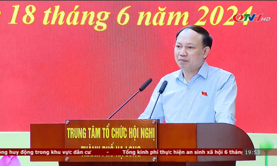 Đồng chí Nguyễn Xuân Ký, Bí thư Tỉnh ủy tiếp xúc cử tri TP Hạ Long
