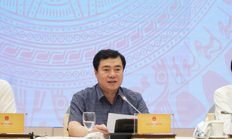 Thứ trưởng Bộ Công Thương nói về thời điểm tăng giá điện