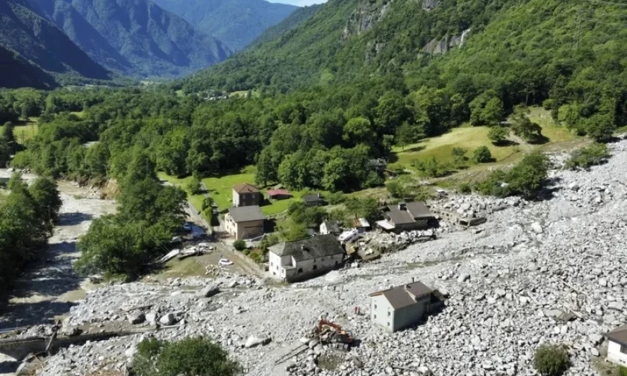 Sạt lở đất ở đông nam Thụy Sĩ, 3 người dân mất tích
