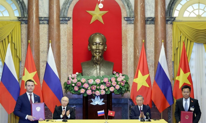 President Putin hails Việt Nam talks as constructive, productive
