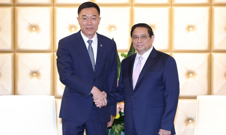PM calls for Chinese investments in large-scale infrastructure projects
