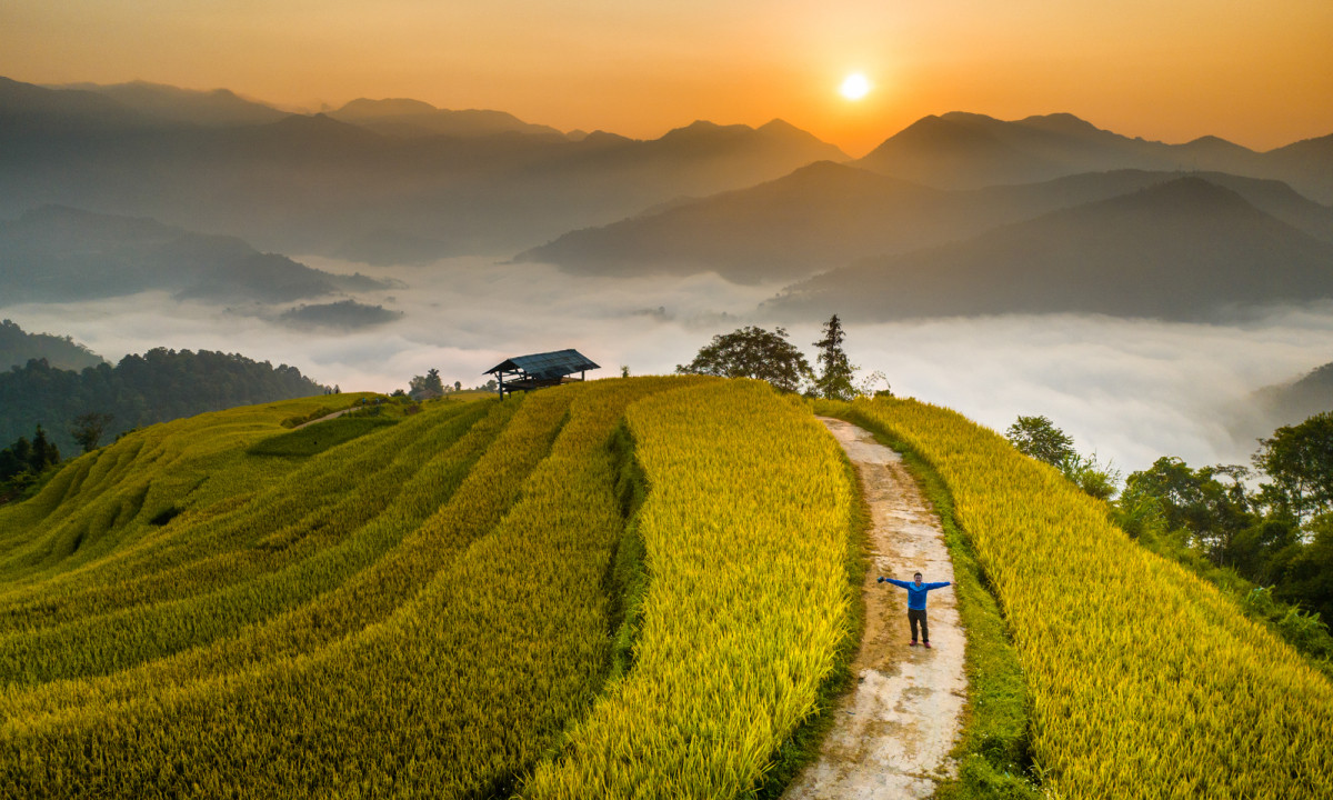 Chancing luck hunting clouds in Vietnam