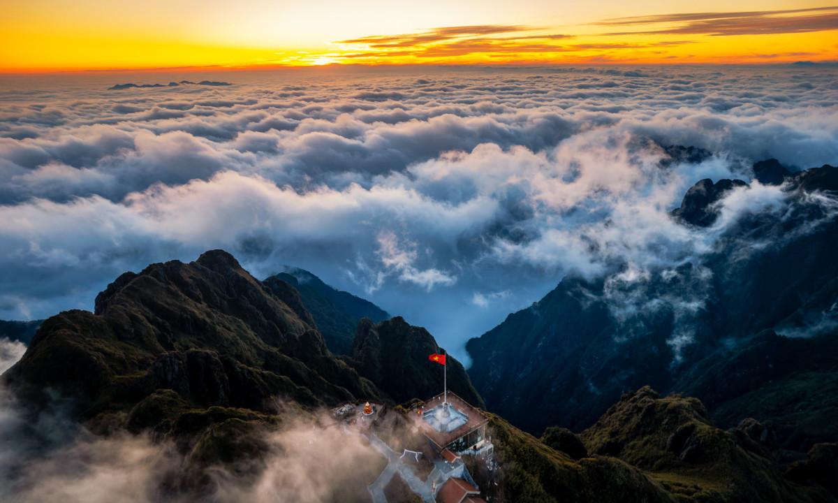 Chancing luck hunting clouds in Vietnam