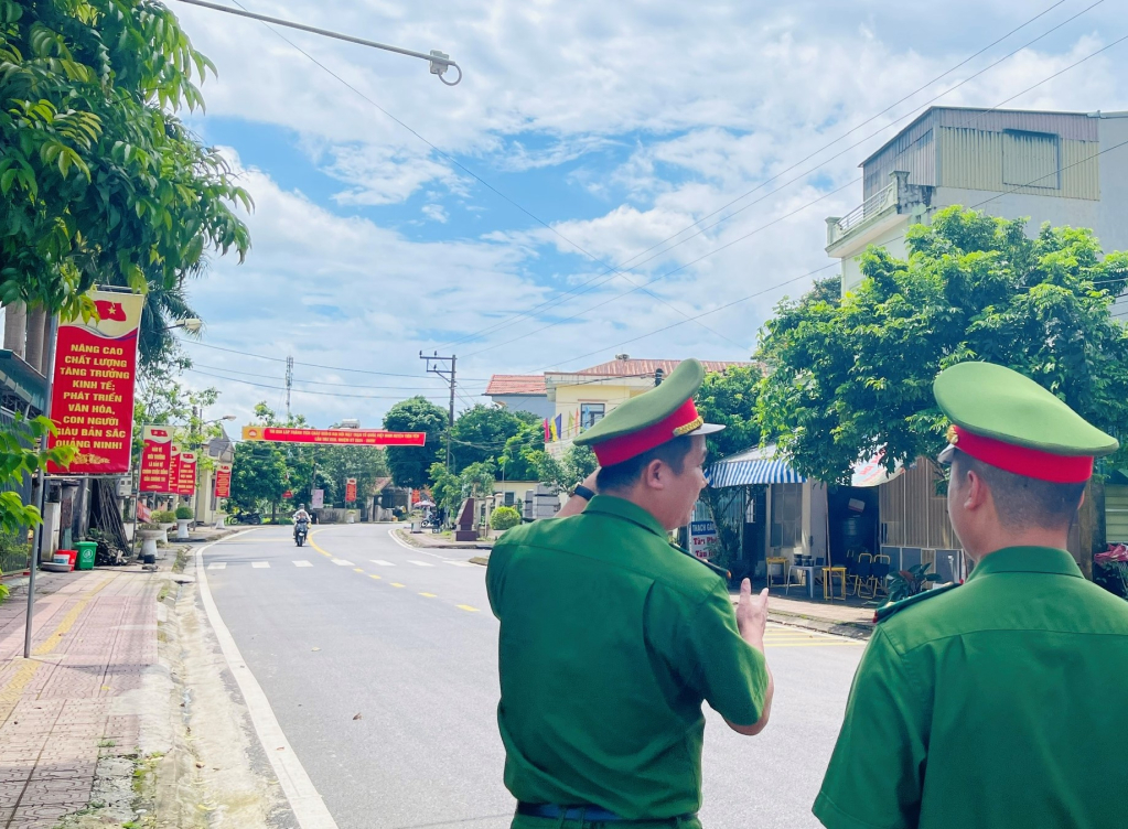 Hiện nayhuyện Tiên Yên đã có 6/11 xã lắp đặt camera ứng dụng trí tuệ nhân tạo theo dõi tình hình ANTT,TTATGT.